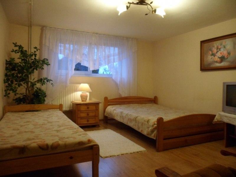 Ferienwohnung Przystanek Pod Skalkami Lesko Exterior foto